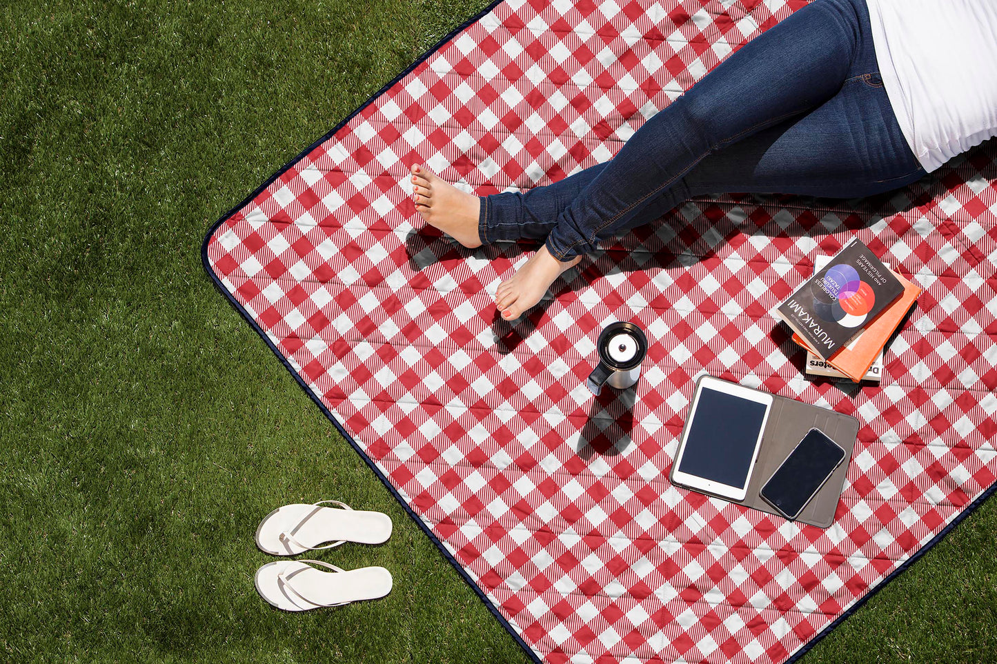 Vista Outdoor Picnic Blanket & Tote