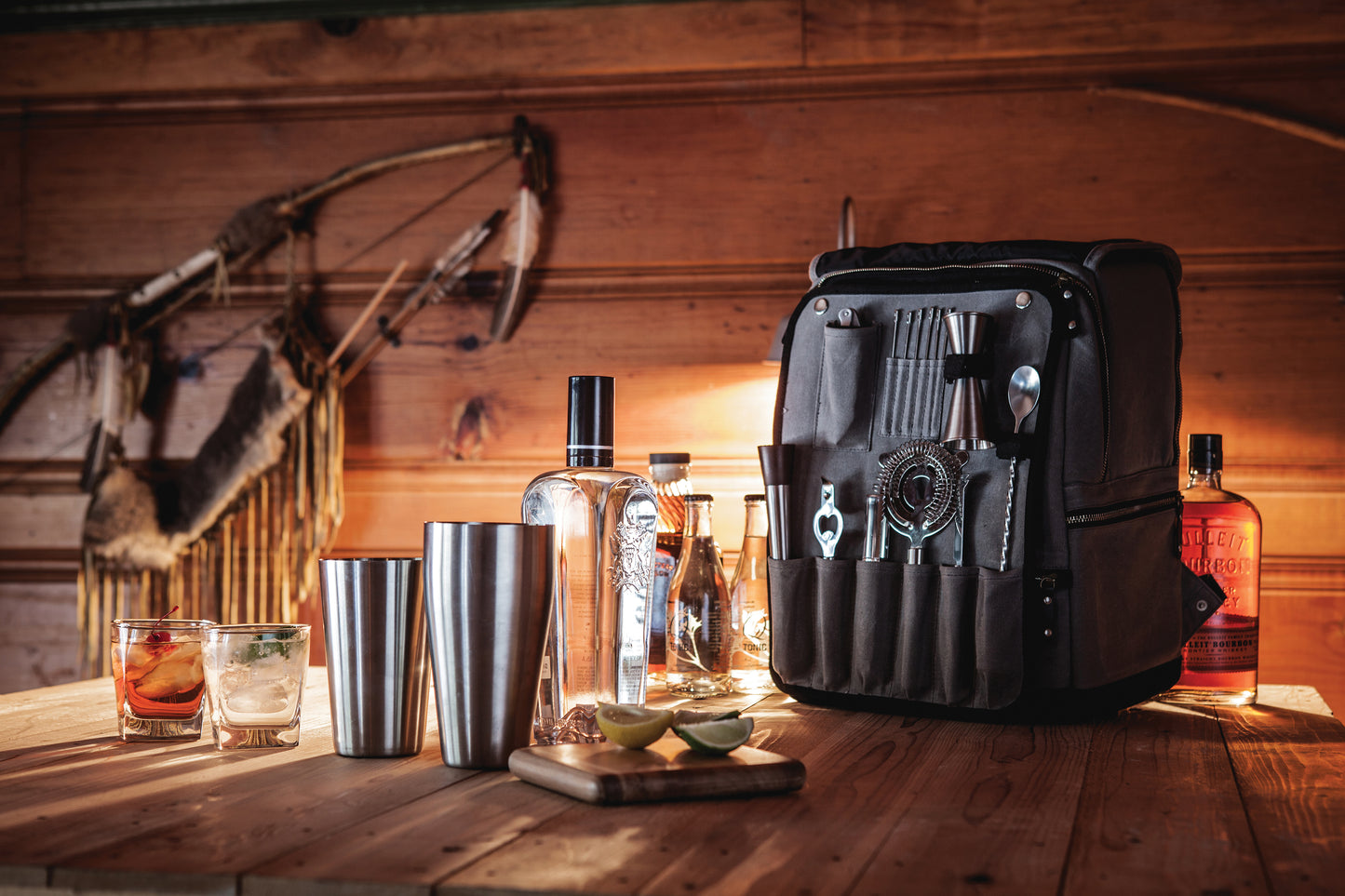 Bar-Backpack Portable Cocktail Set