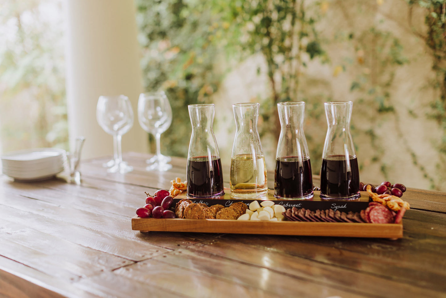 Cava Wine Tasting Kit with 4 Glass Carafes