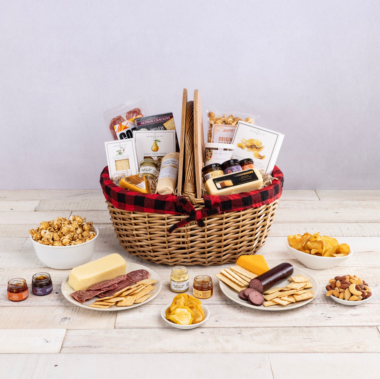 Country Basket with Gourmet Gift Pack