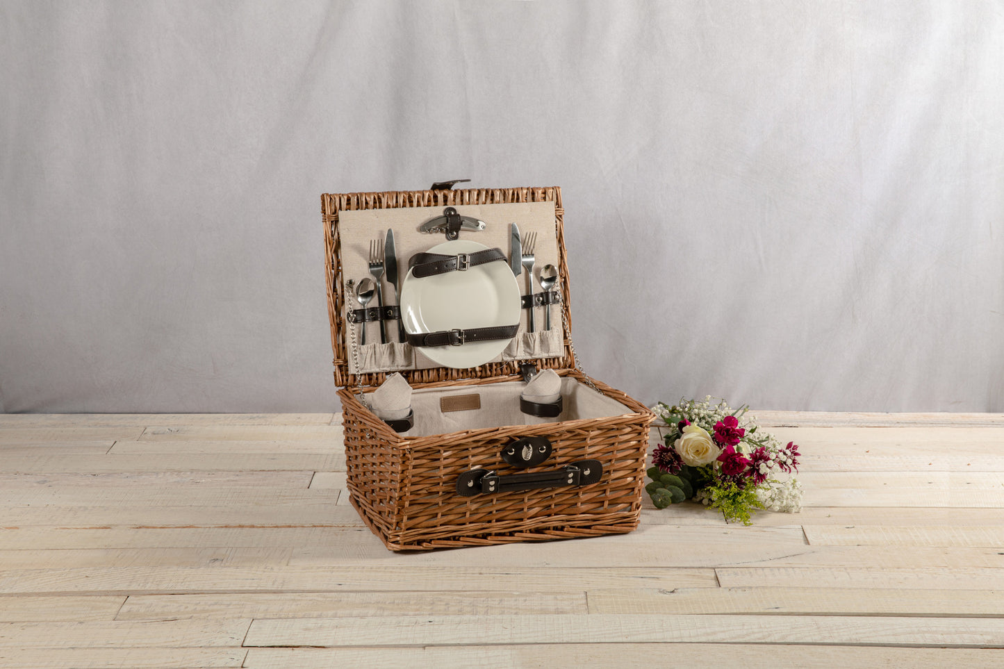 Vintage-Style Wicker Picnic Basket for 2 with Wine Glasses & Full Table Set