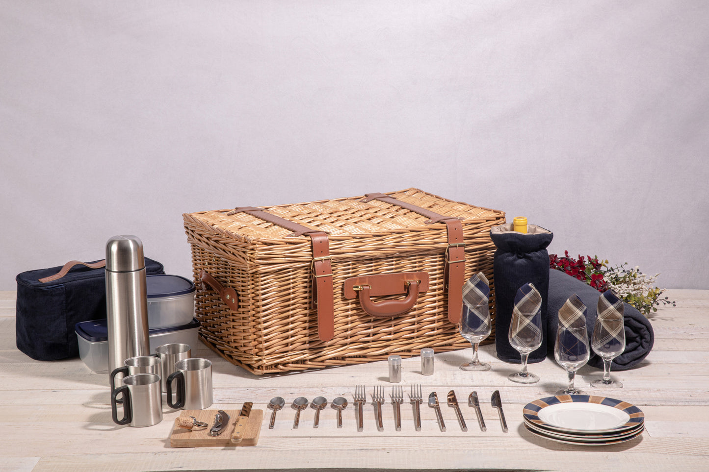 Windsor Picnic Basket