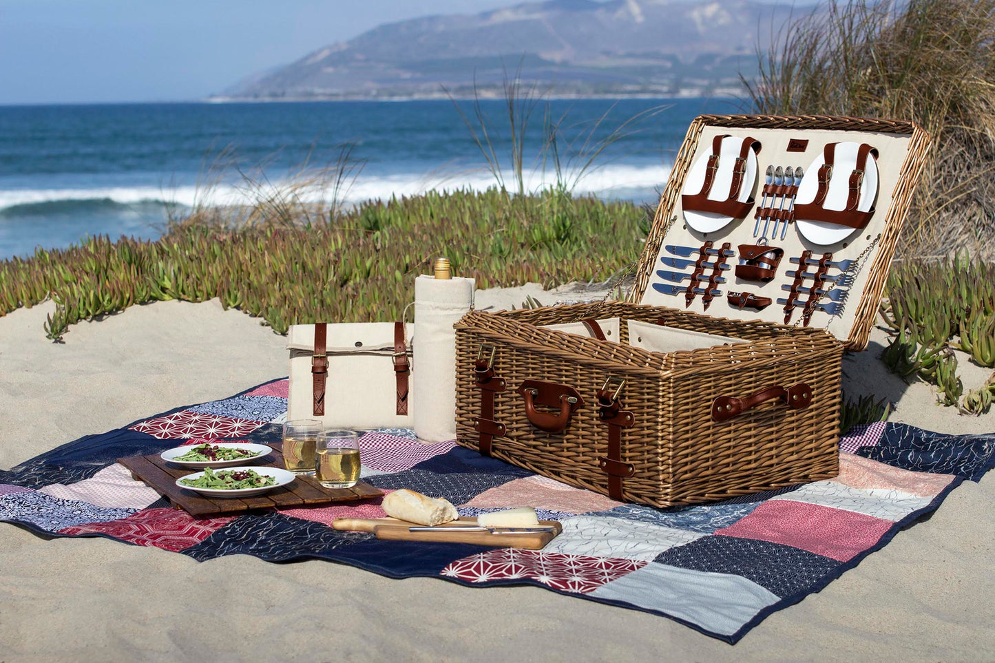 Charleston Luxury Wicker Picnic Basket for 4 with Genuine Cowhide Leather