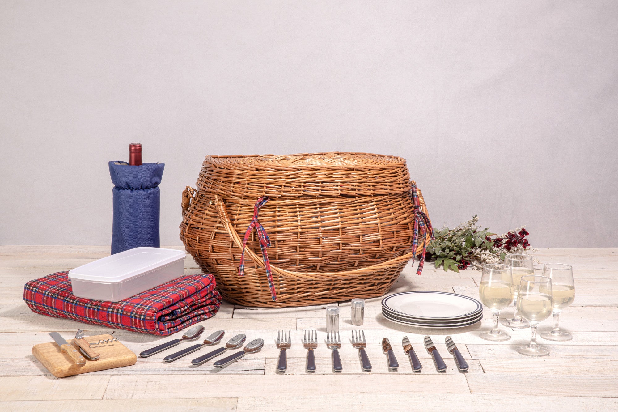 Highlander Picnic Basket - Thumbnail 5