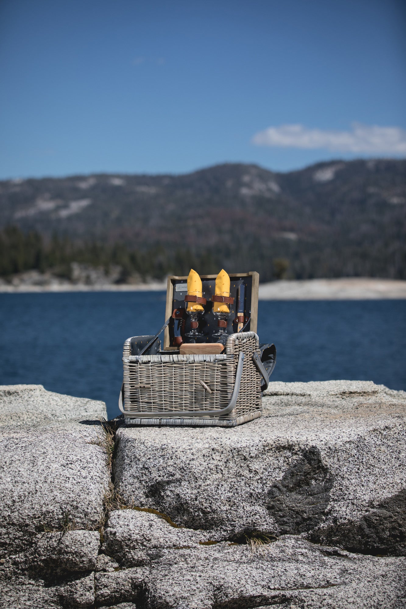 Kabrio Handwoven Willow Wine & Cheese Picnic Basket with Built-In Hardwood Tabletop