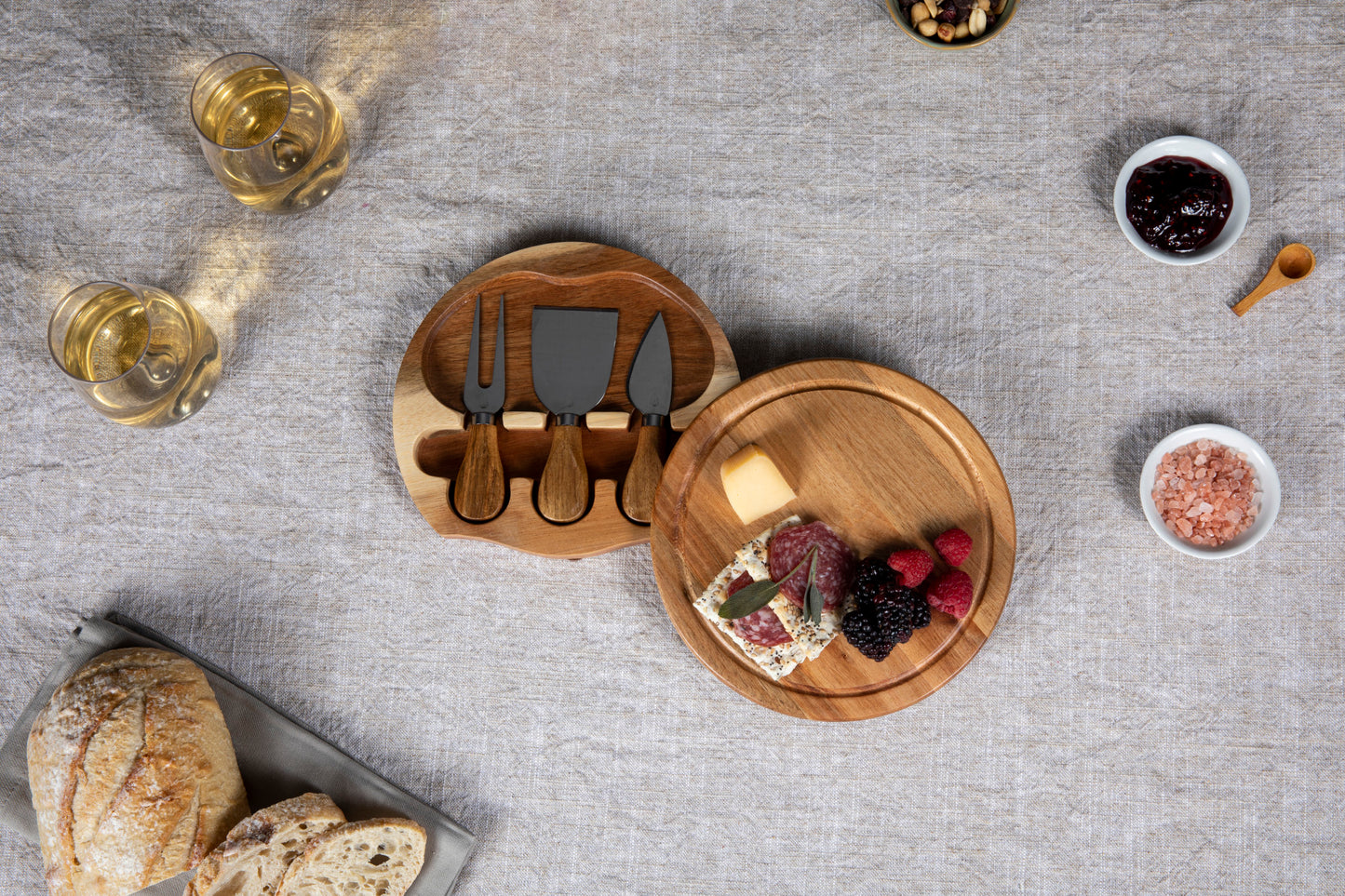 Acacia Brie Cheese Cutting Board & Tools Set