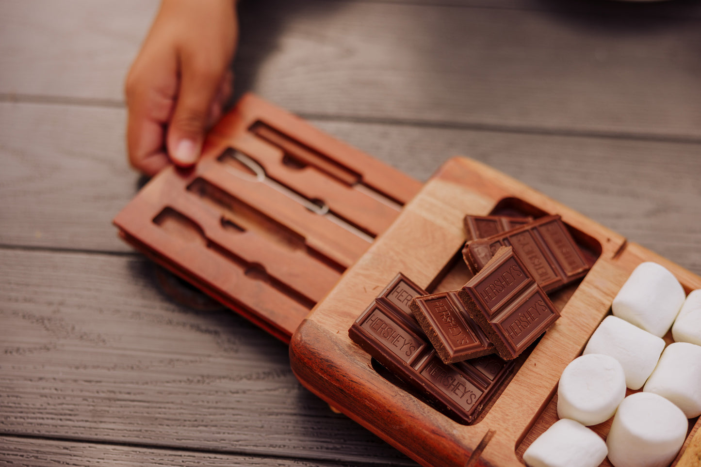 Dolce S'mores Kit with Tabletop Fire Pit